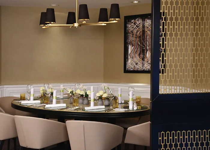 Отель Steigenberger Bad Homburg 5*