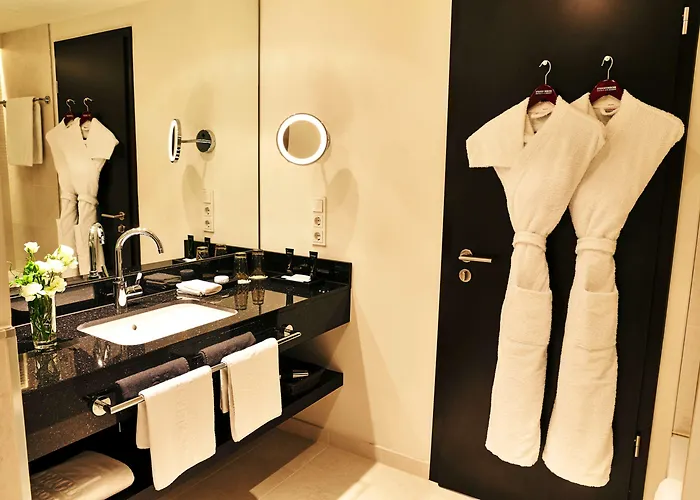 Отель Steigenberger Bad Homburg 5*